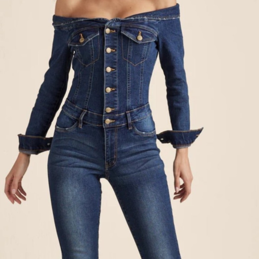 Chic Off-Shoulder Denim JumpsuitBlue Denim, size 10